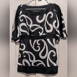 5/$25 White House Black Market Blosue